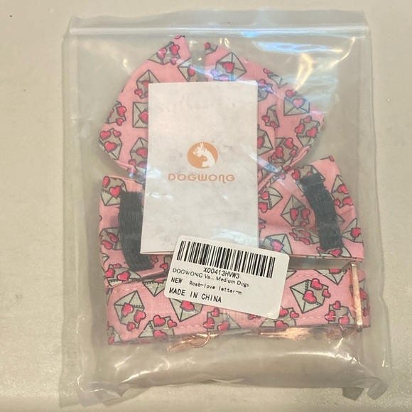 NWT Pink Letter & Heart Pattern Dog Collar and Bow- Medium - Picture 2 of 6